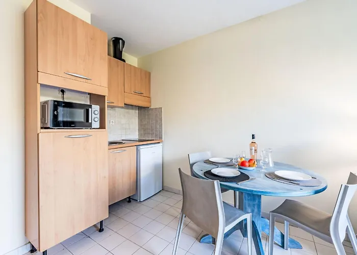 Caesar Domus-6 By Interhome *